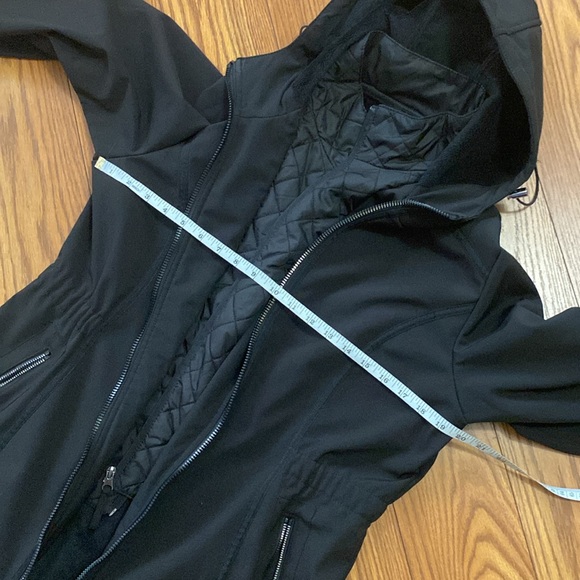 Free Country woman’s Anotak rain jacket faux fur lining hooded black zip up - Picture 14 of 17